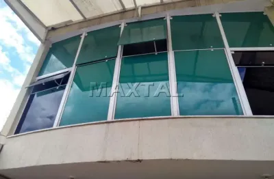 Sobrado à venda de 160m², com 4 dormitórios, 1 suíte e 4 vagas, na vila ester.