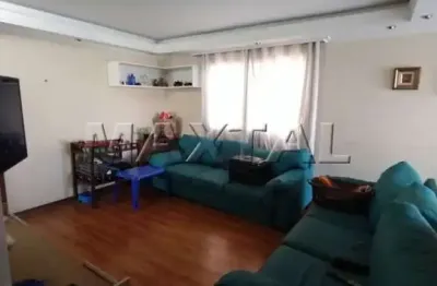 Apartamento à venda de 69m² com 2 quartos sendo 1 suite e 1 vaga de garagem.