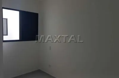 Apartamento à venda com 28m², 1 dormitório, sala e cozinha na água fria.