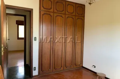 Casa térrea 316m² jardim frança, 4 quartos, 6 banheiros, 6 vagas e quintal.