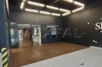 Galpão para locação, com 300m², 4 banheiros, 5 vagas, no bairro santa terezinha.