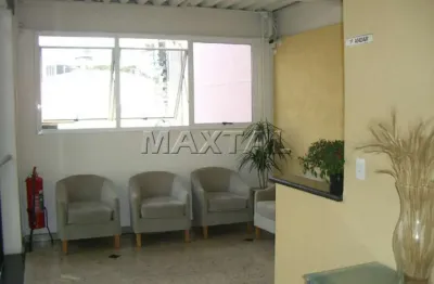 Andar comercial para locação de 225m² com 4 banheiros e 2 vagas, na barra funda.