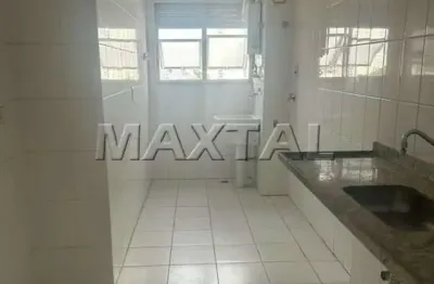 Apartamento com 2 dormitórios, sala, cozinha dois banheiros 02 vagas de garagem e lazer completo.