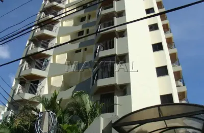 Apartamento com 3 dormitórios, sala, cozinha , 2 banheiros, sacada e 4 vagas de garagem.