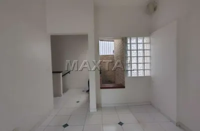 Conjunto de salas para alugar em santana, com 5 salas, 2 banheiros e recepção.