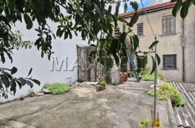 Casa antiga com terreno à venda de 320m² e 3 dormitórios, na santa teresinha.