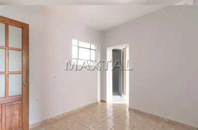 Casa à venda com 150m², 2 quartos, sala e 1 vaga na região da casa verde