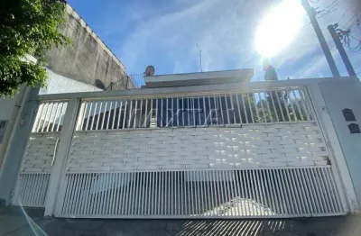 Sobrado à venda, com 3 dormitórios, 4 vagas de garagem na bortolândia.