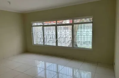 Casa térrea com 3 quartos, 1 suíte,  1 edícula e 3 vagas! bairro palmas do tremenbe