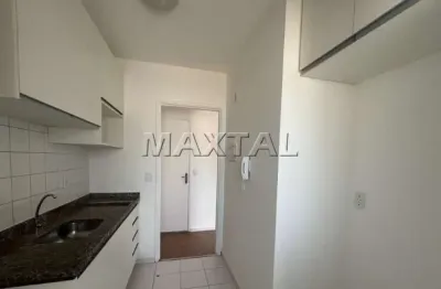 Apartamento à venda de 63m², com 2 dormitórios e 1 vaga, na vila roque.