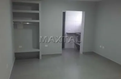 Studio para alugar com 27m², 1 quarto e sem vaga, 500 metros do metrô parada inglesa.
