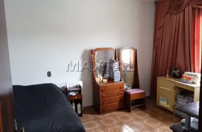 Casa à venda de 260m², com 2 dormitórios, e 4 banheiros e 1 vaga, na vila progresso.