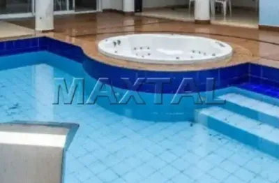 Sobrado no alto de santana de 600m², com 4 suítes, 8 banheiros quintal com piscina e 6 vagas.