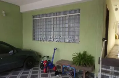 Sobrado em furnas zona norte, 2 amplos dormitórios, sala para 2 ambientes, 2 banheiros e 2 vagas.