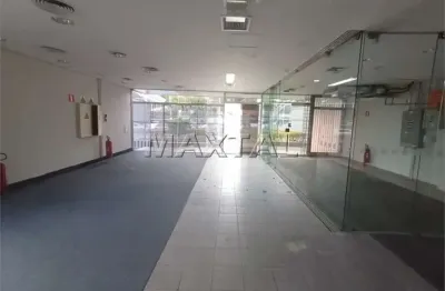 Imóvel comercial 245m² de área útil,com 25m² de frente, 1.650m² de terreno, bem localizado.