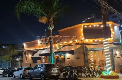 Imóvel comercial à venda de 230m² com 2 lojas independentes, na santa terezinha.