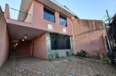Sobrado na vila constança com 190m², 3 quartos, 1 suíte, 3 banheiros e 3 vagas.