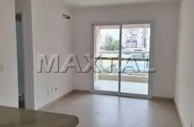 Apartamento de 55 m² com sacada, 2 quartos (1 suíte) e 1 vaga de garagem, no cursino.