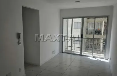 Apartamento para locação de 58m², com 2 dormitórios e 2 banheiros, na vila dionisia