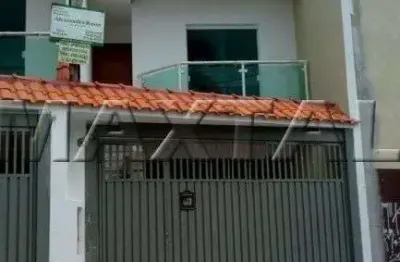 Ótimo sobrado novo vila rosa /  3 dormitórios /  3 vagas