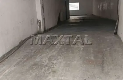 Salão comercial na casa verde com área de 90m² e dois banheiros em frente ao posto de saúde.