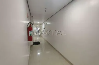 Sala comercial com 37m² para locação no Santana Office Station, com 1 vaga de garagem.