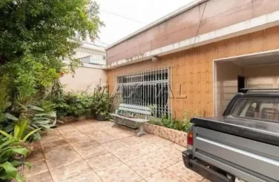 Casa na região da vila nova mazzei com 142m², com 3 dormitórios, 2 banheiros e 3 vagas.