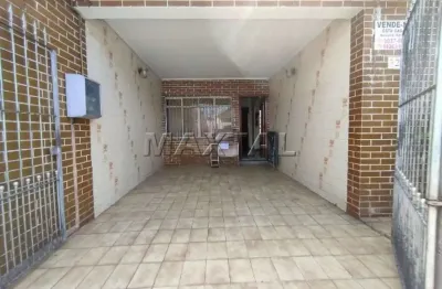 Casa à venda no parque peruche. com 2 quartos sala, cozinha, lavanderia terraço e garagem.