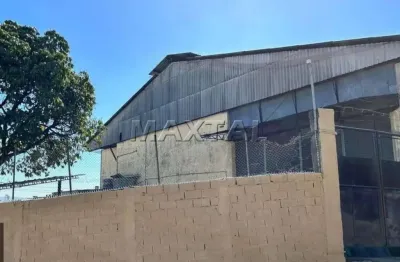 Galpão á venda com 2.380m² na vila mesquita com área fabril 1.00m² e pé direito de 12 metros.