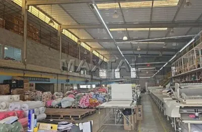 Galpão  à venda com 2.500 m² de área construida e 3059m² de terreno na região da penha com  20 vagas