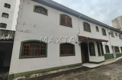 Casa para locação em santana ao lado da braz leme com 3 quartos, 1 suíte, 2 banheiros.
