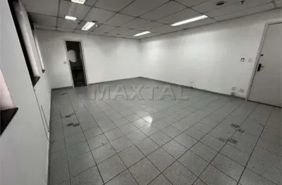 Salas à venda ou para alugar em Santana - SP, com 1 vaga de varagem, 2 banheiros, ótima localização