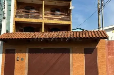 Duas casas espaçosas à venda, cada uma com 90m² e 2 dormitórios , no carandiru.