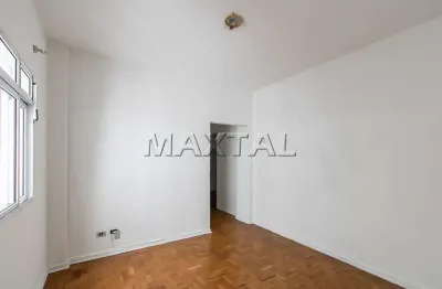 Apartamentocom 47m², com 1 quarto, 1 banheiro na bela vista, próximo a transporte público.