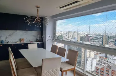 Cobertura para locação em santana nova com piscina e churrasqueira privativa. com 3 suítes. luxuosa.