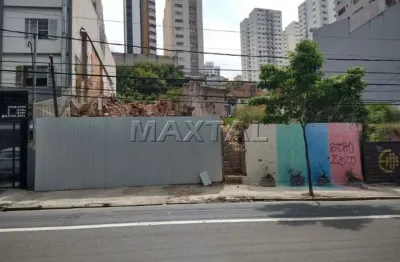 Terreno com 380m² de área útil, na região de santana próximo da estação de metrô.