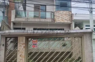 Sobrado à venda no jardim são paulo com 3 suítes, piscina, espaço gourmet, 7 banheiros e 8 vagas.