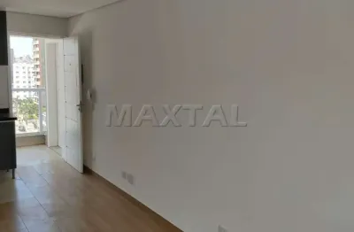 Studio semi mobiliado para locação de 24m², com varanda e próximo ao metrô santana.