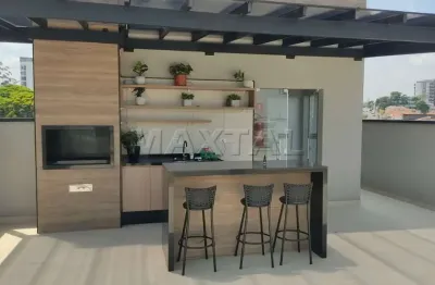 Studio semi mobiliado com piso laminado e piso em porcelanato com preparação para ar condicionado
