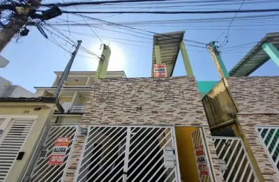 Casa independente na vila gustavo para alugar, de 67m² com 2 dormitórios, banheiro e 2 terraços.