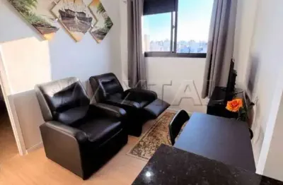 Studio à venda na liberdade próximo a o metro sé todo mobiliado e condomínio com laser.