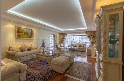 Apartamento à venda, de 350 m², com sacada, 4 dormitórios, sendo 1 suíte e 4 vagas, em santa cecília