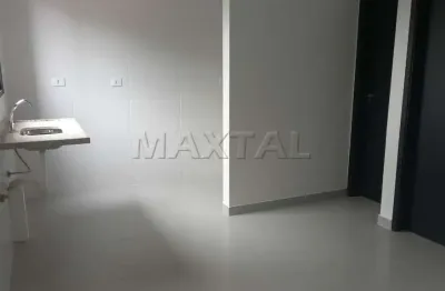 Apartamento com 31 m², 1 dormitório, 1 banheiro, elevador, prédio de 2 andares no tucuruvi.