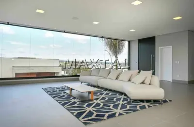 Casa 430 metros de área util com 3 suítes sendo 1 master e vaga para 6 autos