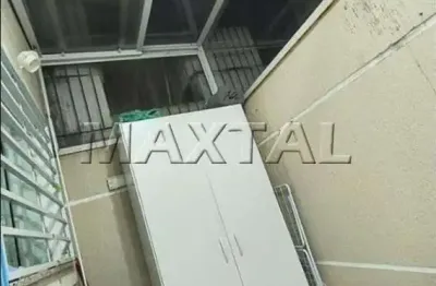 Casa em condomínio fechado, 2 quartos sendo 2 suítes e 1 vaga, na vila isolina mazzei.