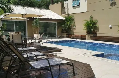 Casa em condomínio no tremembé com 3 dormitórios, 1 suíte,  5 banheiros e 4 vagas.