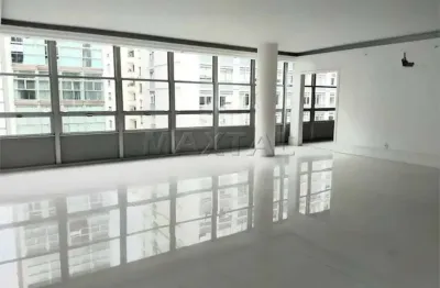 Apartamento de 333m², com 4 dormitórios, 3 suites e 2 vagas, em higienópolis.