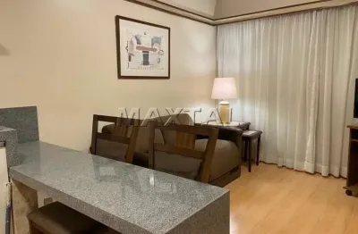 Flat le premier para locação, com 1 vaga de garagem, no jardim paulista.