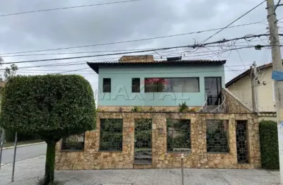 Casa de alto padrão para alugar barro branco. com 3 dormitórios, 6 banheiros e 5 vagas.