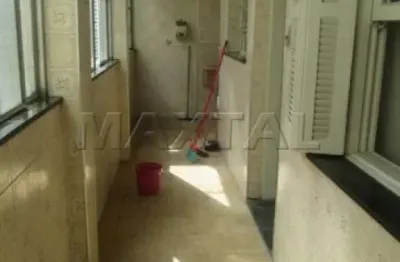 Apartamento para alugar ao lado do metrô santana, com 2 quartos, banheiro e área de serviço.